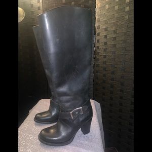 Frye Black Boot Size 6B